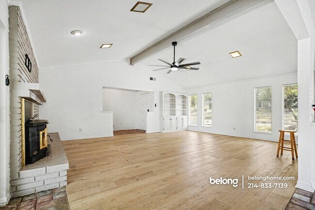 144 Sunset Dr