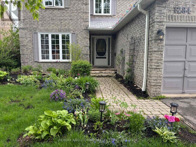Photo - 1284 Creekside Dr