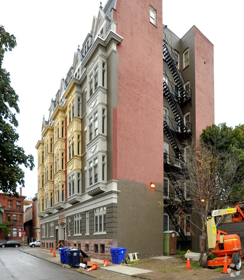 Photo - The Buckingham