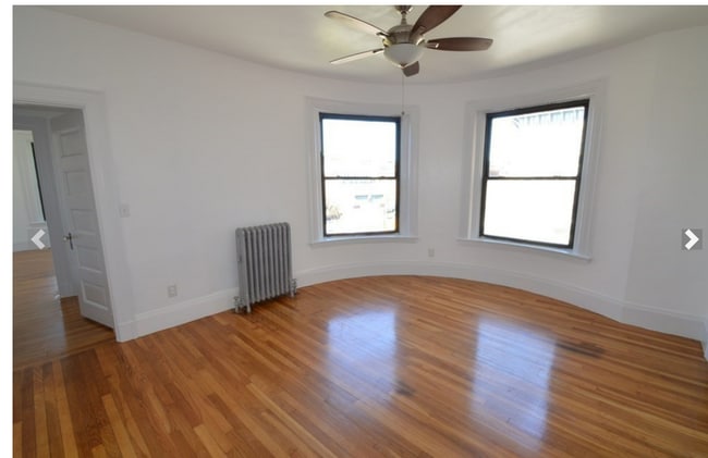 Photo - 1091 Boylston St