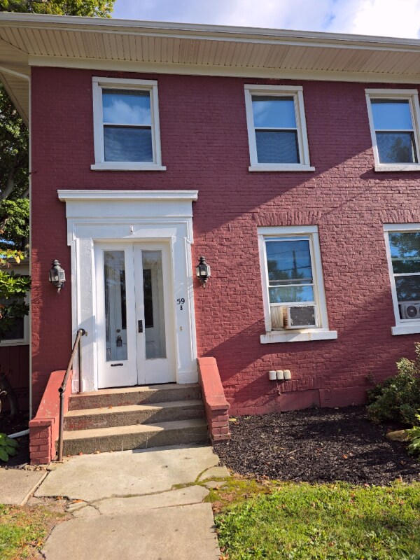 Building Photo - 59 E Main St Rental