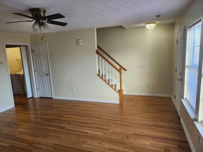 Photo - For Rent: Harrisonburg 3 BR, 2.5 Bath Townhouse