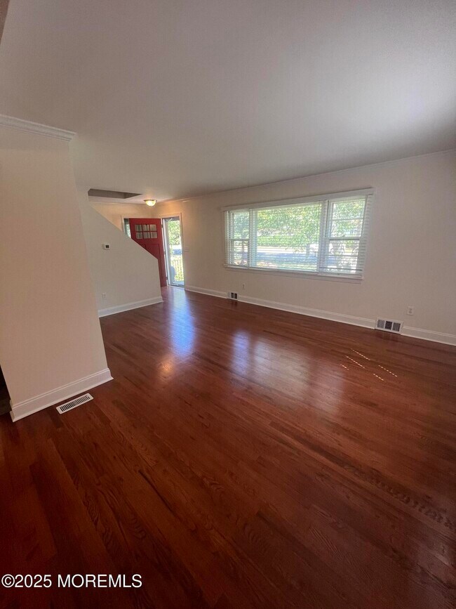 Photo - 308 Buttermere Ave