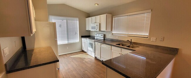 Photo - Lovely Corner Lot Home In South Phoenix!!!