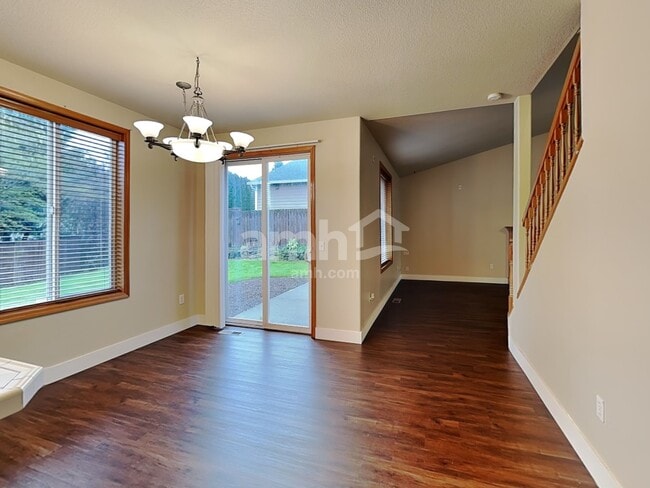 Photo - 495 Sunset Ridge Dr