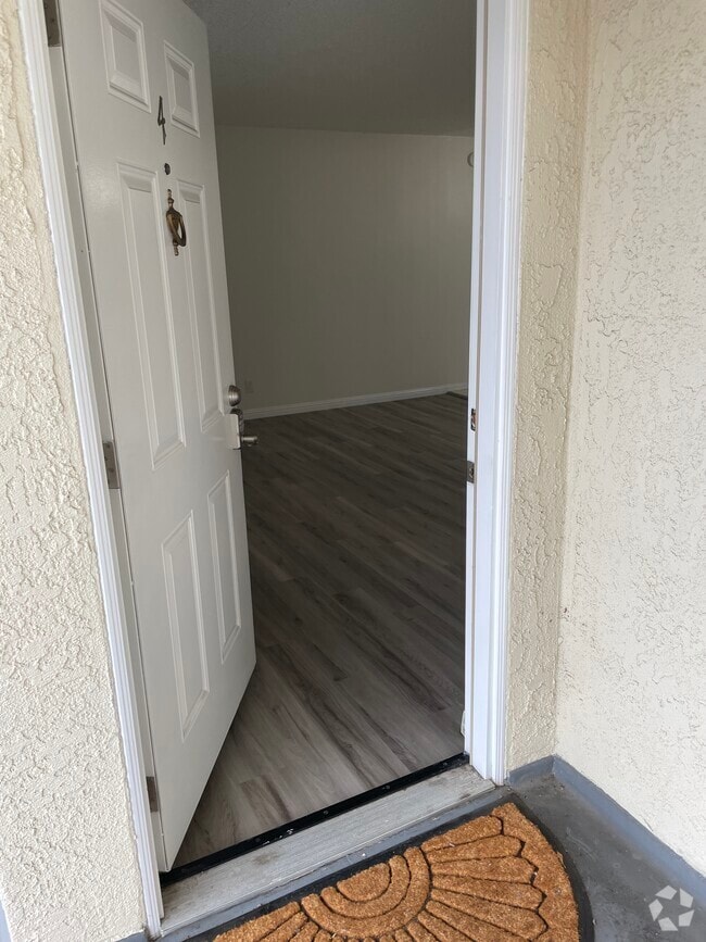 Building Photo - 17691 Yukon Ave Unit 4 Rental