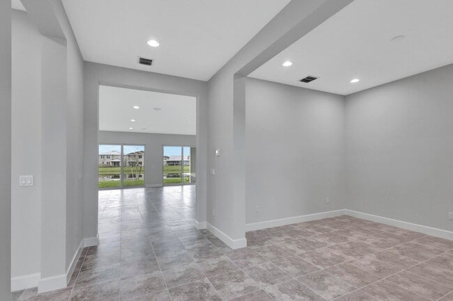 5134 Liberty Ln
