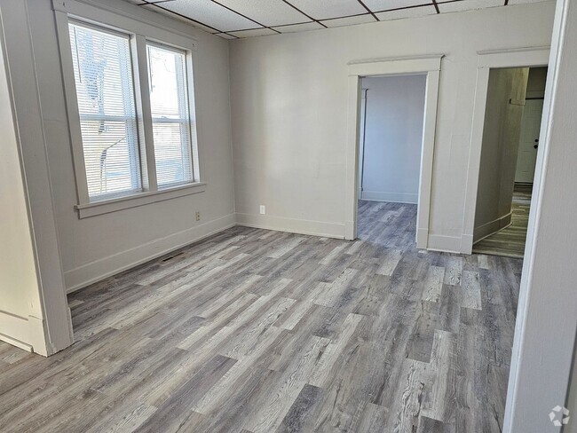 Building Photo - 1821 W Grand Ave Unit #102 Rental