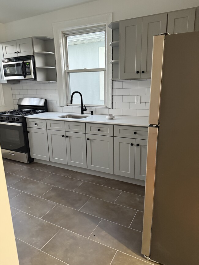 Photo - 139 S 12th Ave