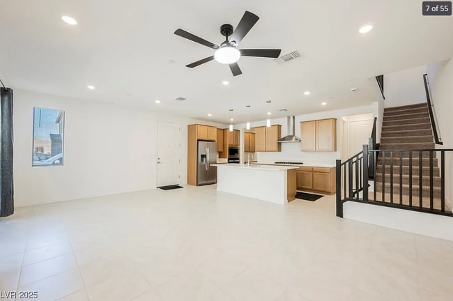 Photo - 2487 Altitude St