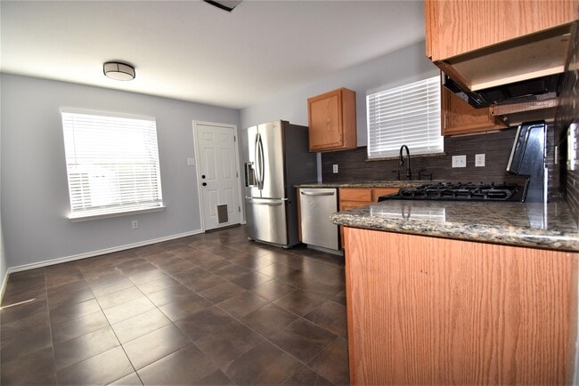 Photo - 18319 Forest Dew Dr