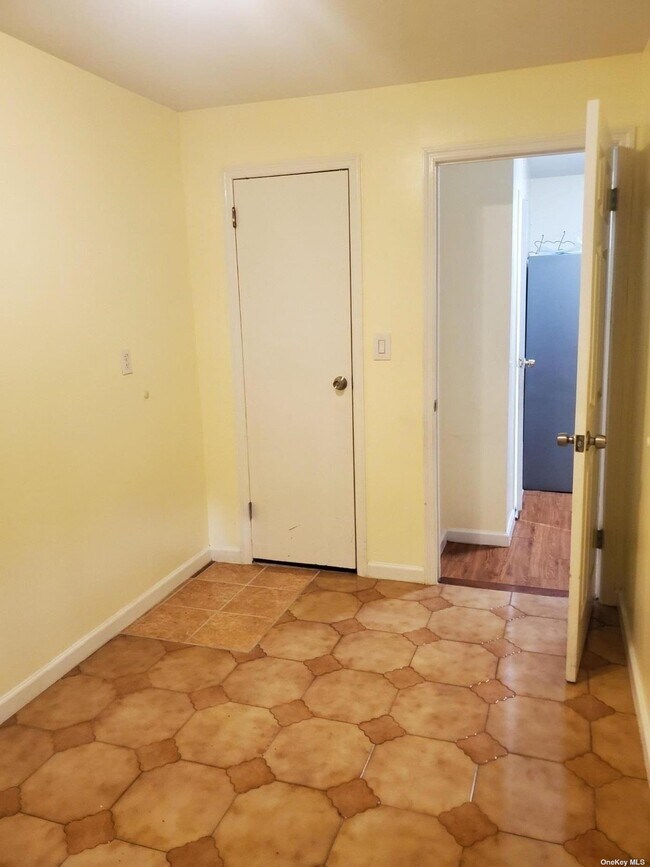 608 E 59th St Apartment Brooklyn, NY