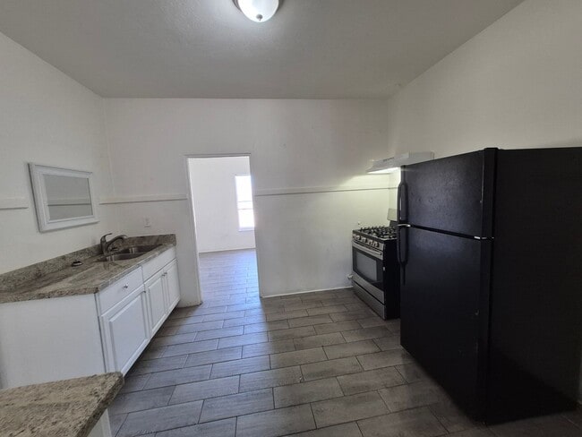 Photo - 383 S 7th Ave Unit 381