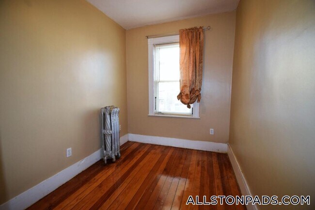 Photo - 6 Haskell St