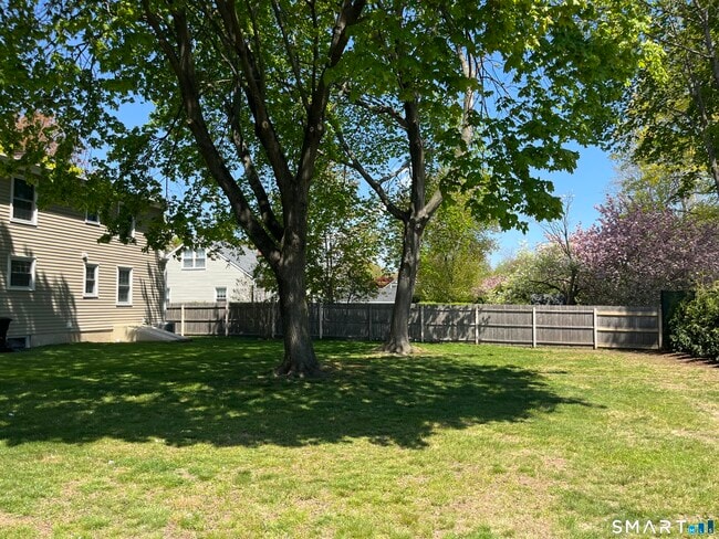 Photo - 427 Westford Dr