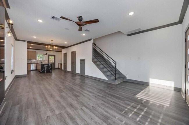 Photo - 8018 Attwater St Unidad B