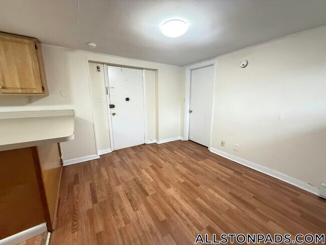 Photo - 23 Brighton Ave Unit B