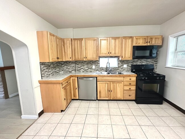 Photo - Adorable 2 Bed, 1.5 Bath Home in Beechview - Convenient Location, First Floor Laundry - Available...