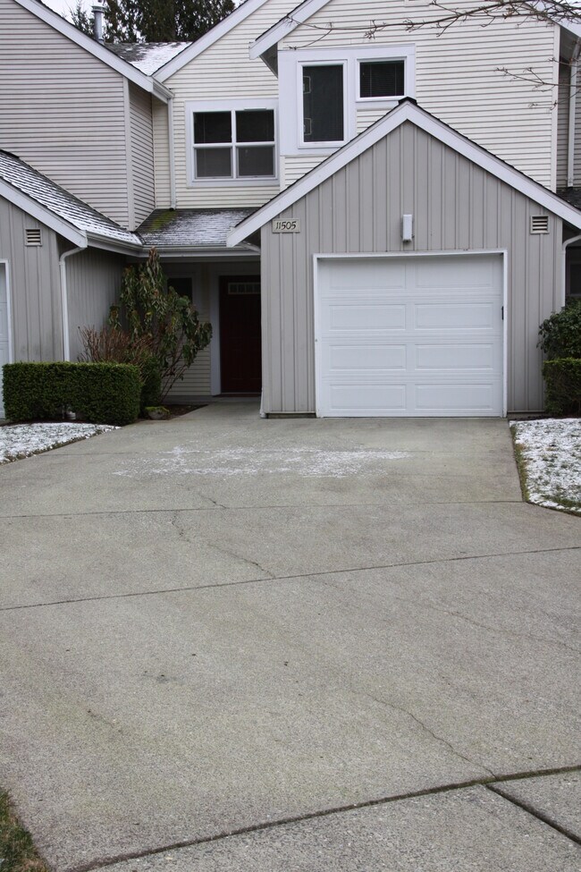 Photo - 11505 Pine Ct