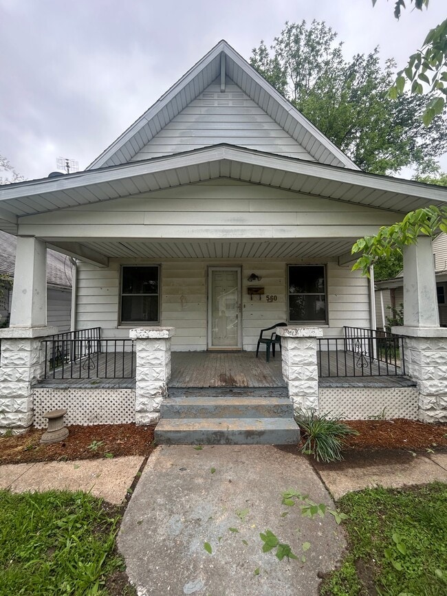 Photo - 560 Highland Ave