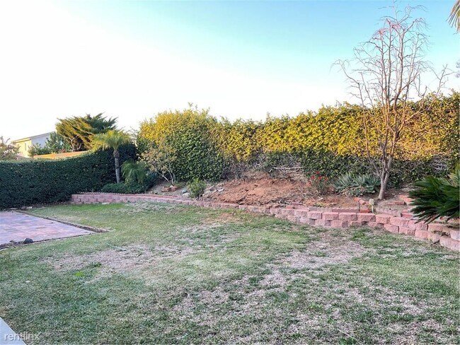 3 br, 2 bath House - 18925 Elizondo St