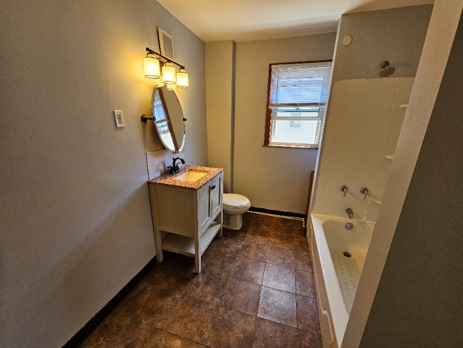 Photo - 1777 Marks Ave Apartamento Unidad 2