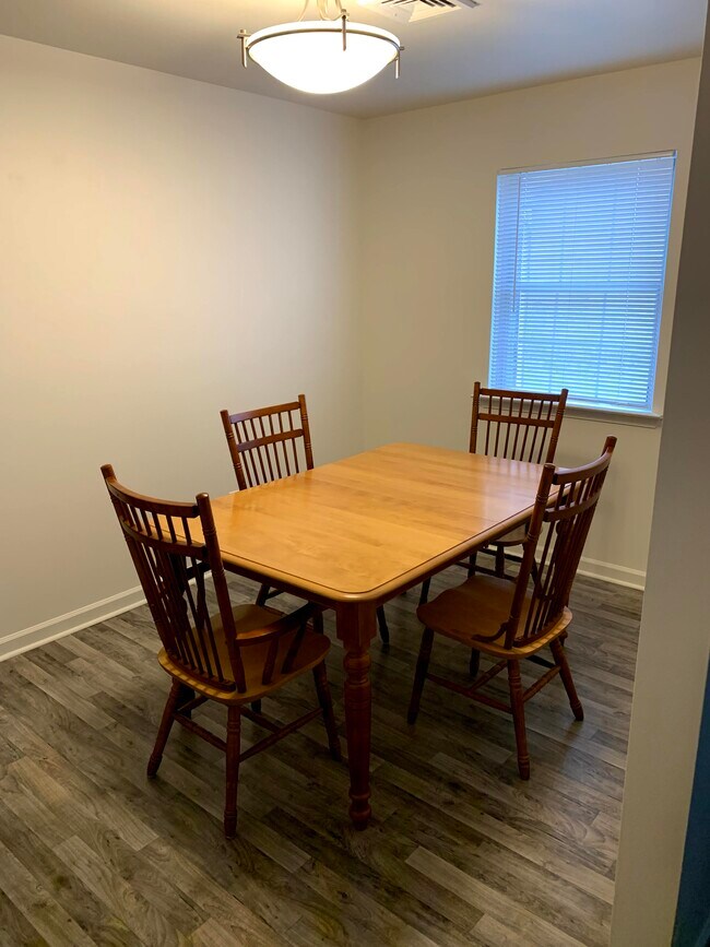 Photo - 4 Drexel Ave Unidad B