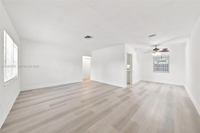 Photo - 596 NW 109th St