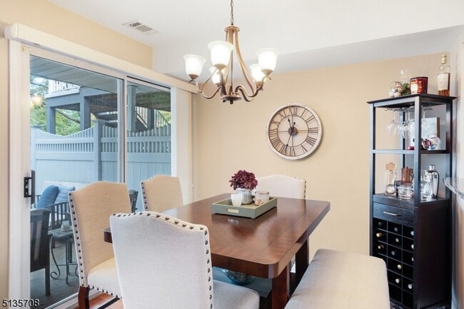 Photo - 75 Bentley Ct