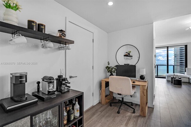 Photo - 501 NE 31st St Unit 3704