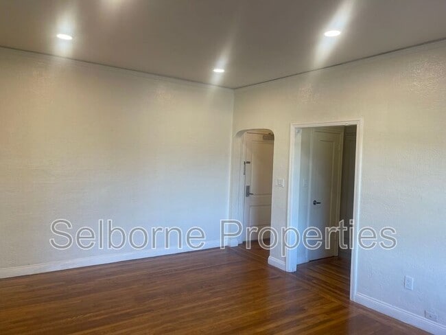 Photo - 507 Forest St