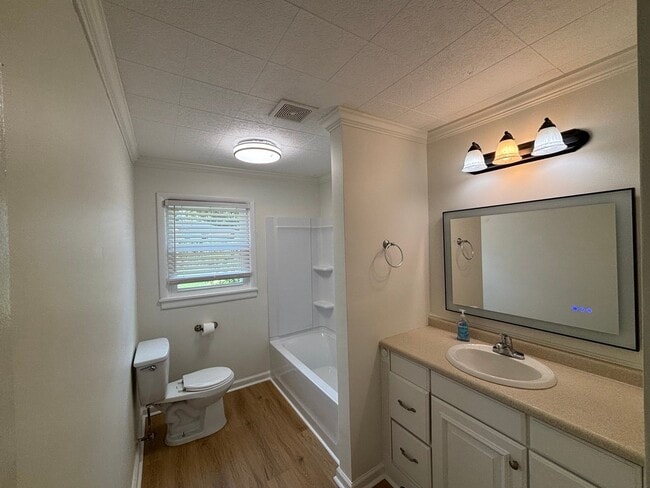 Photo - 3502 Grote St SW