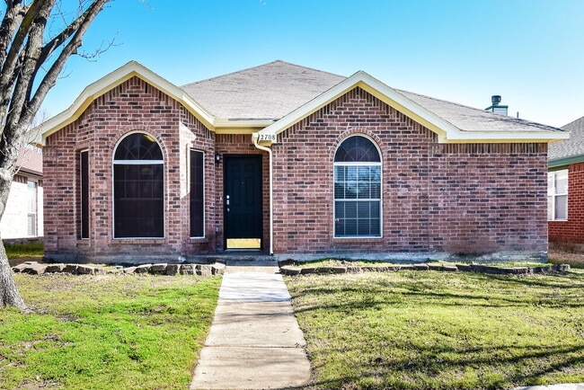 2708 Hidden Springs Dr
