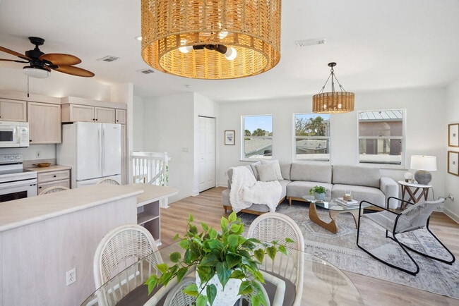 Photo - 1205 Nettles Blvd Unidad SI ID1537505P