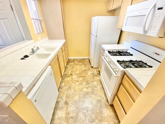 Photo - BEAUTIFUL 1 BEDROOM CONDO IN GATED COMMUNITY WITH POOL, SPA & CLUBHOUSE