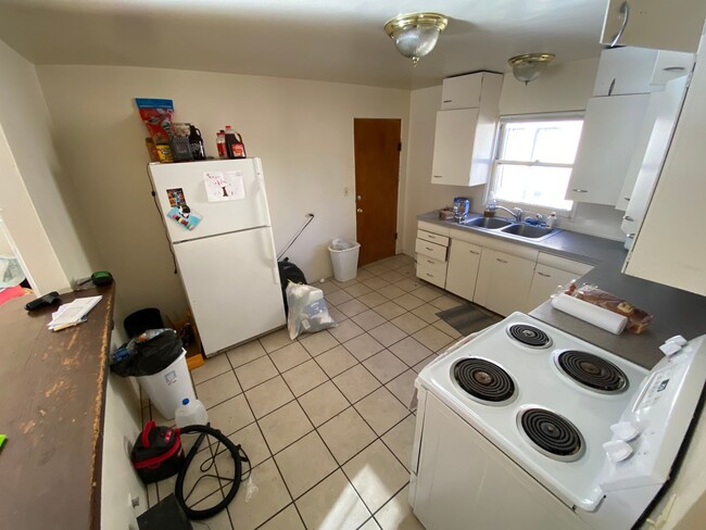Photo - Two Bedroom Apartment on 24th and W 2nd Ave