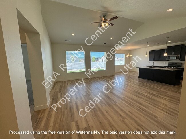 4453 W 275 N