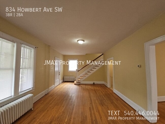 Photo - 834 Howbert Ave SW