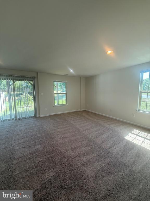 100 Brenton Rd