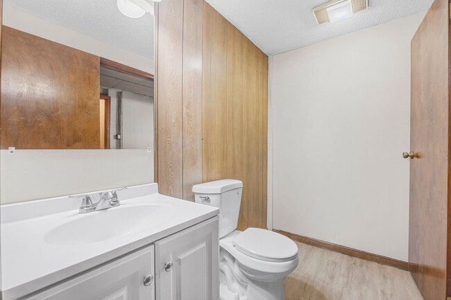 3801 Pebble Ct