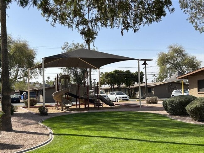 Paradise Village Apartments