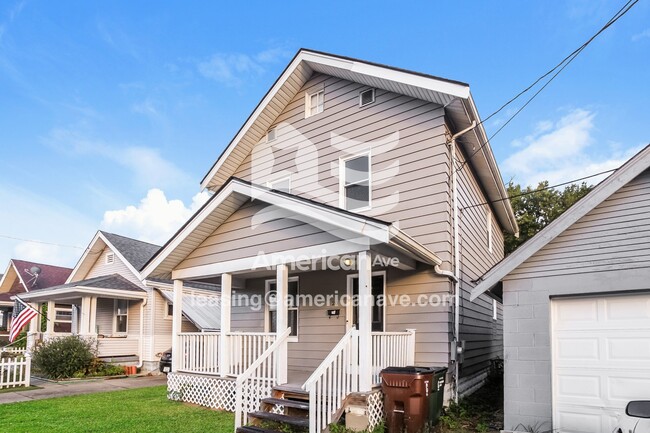 Building Photo - 20 E 32nd St