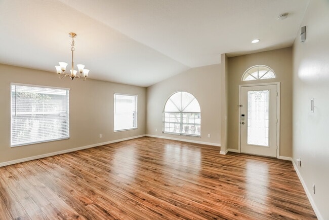 Photo - 1412 Bloomingdale Trails Boulevard