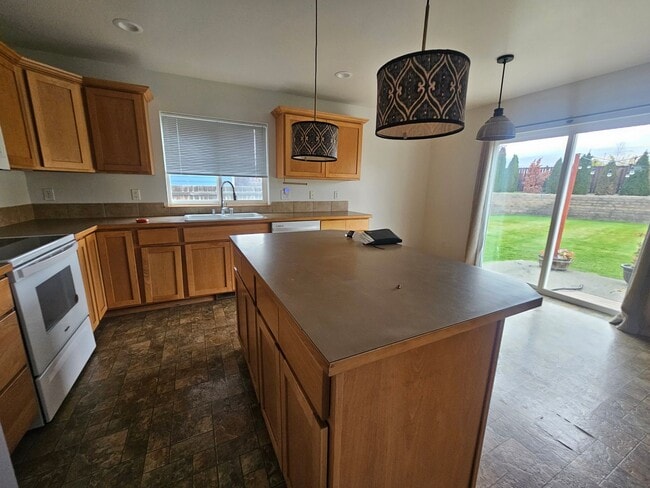 Photo - Beautiful Rental with Oversized Yard & Ope...
