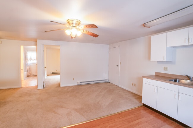 Photo - 194 Cherry St Unit B