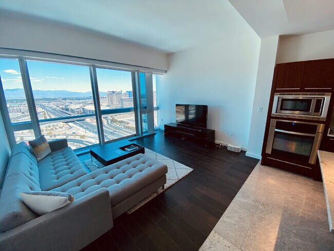 Photo - 4471 Dean Martin Dr Unidad 3306
