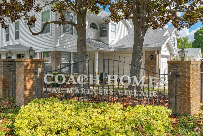 Pilón - Coach Homes at Mariners Village