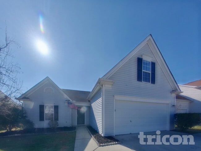 Photo - 5806 Shining Oak Ln