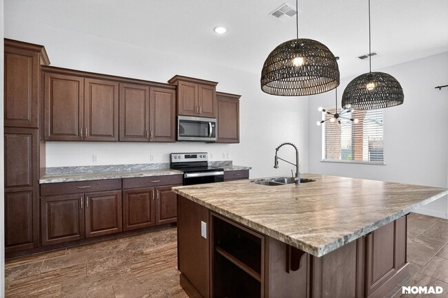 Photo - 5355 N Evans Way