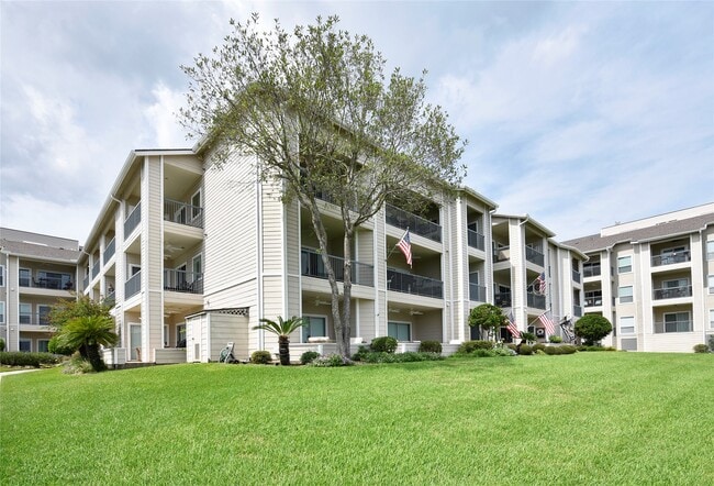Photo - 12800 Melville Dr